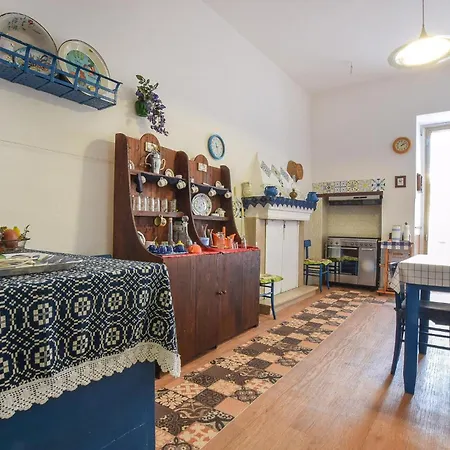 2 Bedroom In *